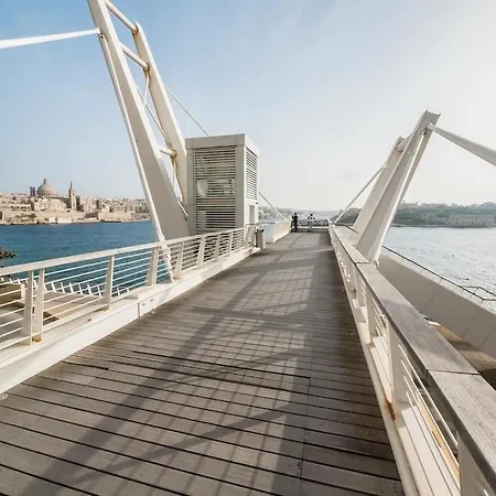 Modern Seaview In A Prime Location Sliema