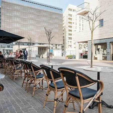 Modern Seaview In A Prime Location 公寓 *