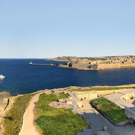 Modern Seaview In A Prime Location Sliema