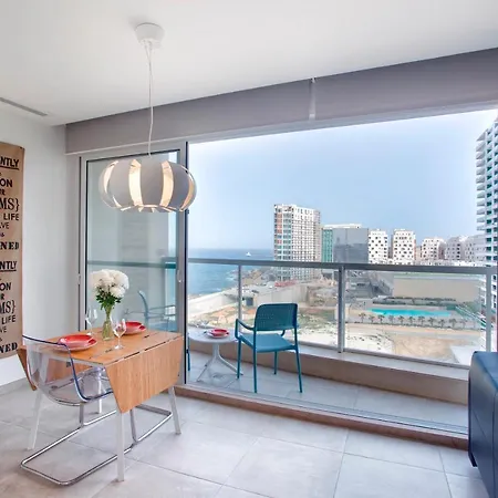 Modern Seaview In A Prime Location Apartment *