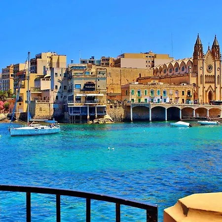 Modern Seaview In A Prime Location Apartment Sliema