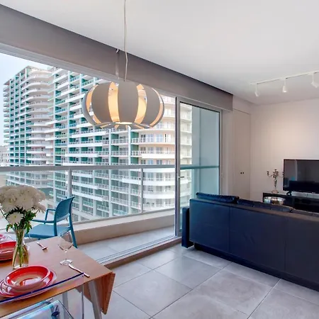 Modern Seaview In A Prime Location 슬리에마